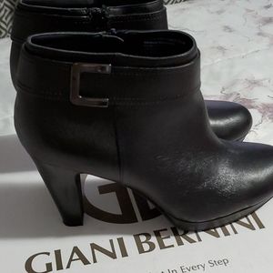 Giani Bernini booties